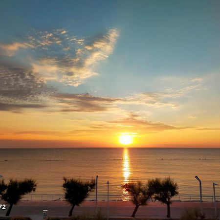 Hotel Metropol Pesaro Dış mekan fotoğraf