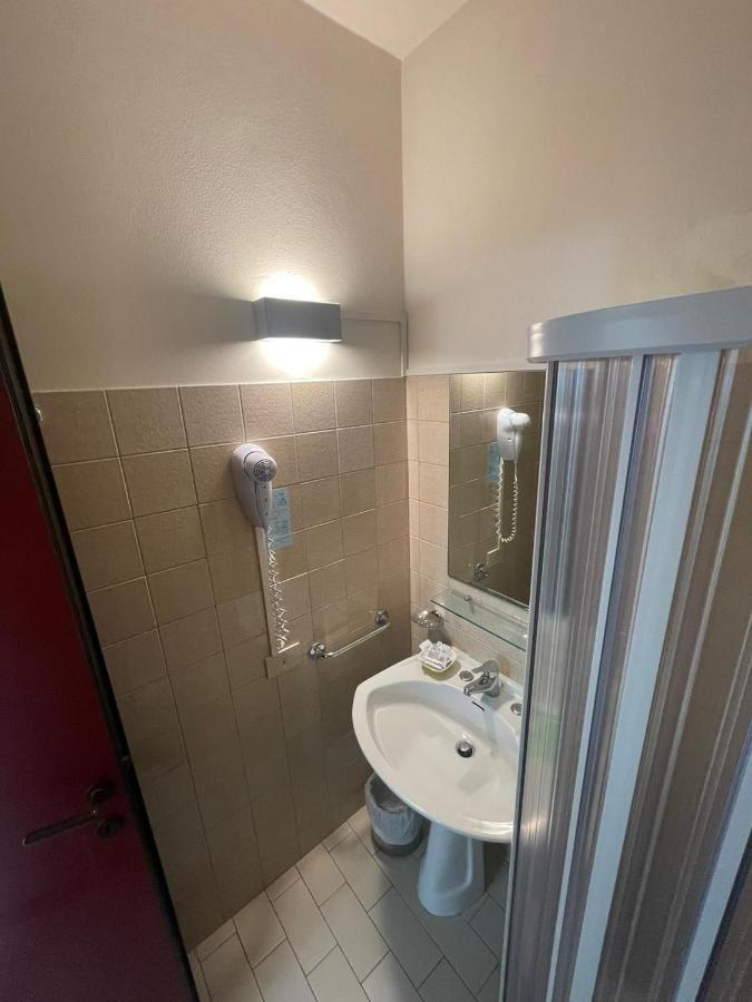Hotel Metropol Pesaro Dış mekan fotoğraf