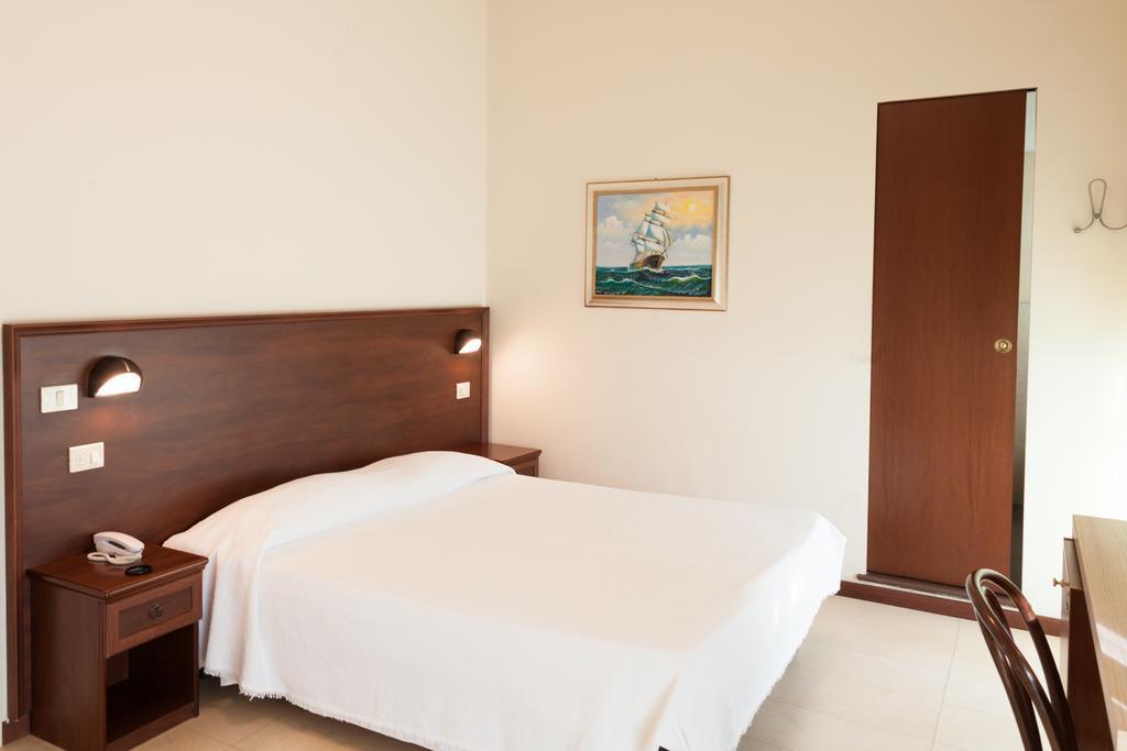 Hotel Metropol Pesaro Dış mekan fotoğraf